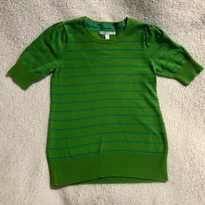 ⭐️4/$20⭐️ Old Navy capped sleeve shirt